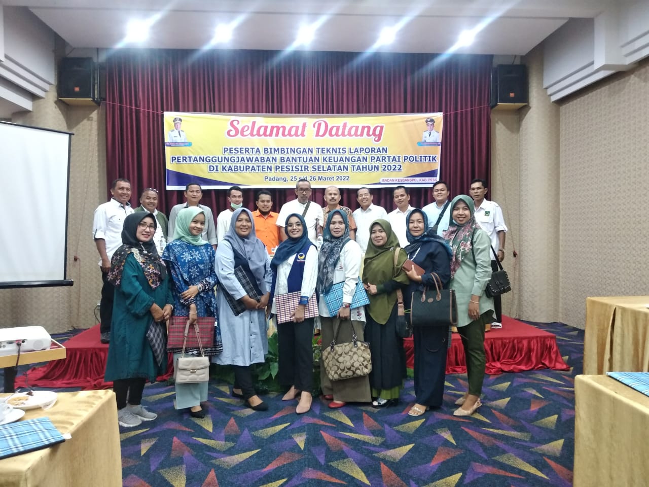 BADAN KESBANGPOL PESSEL GELAR BIMTEK LAPORAN PERTANGGUNGJAWABAN BANTUAN KEUANGAN PARTAI POLITIK 