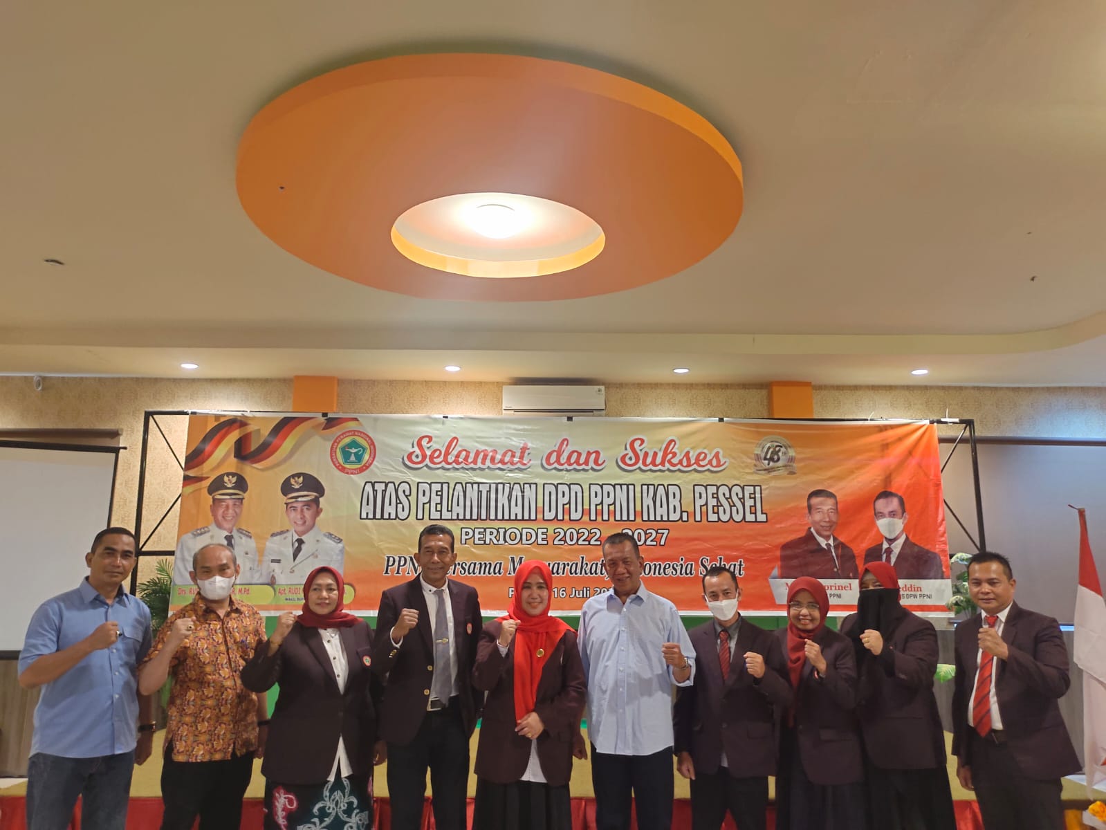 BADAN KESBANGPOL MENGHADIRI ACARA PELANYTIKAN PENGURUS PPNI KABUPATEN PESISIR SELATAN